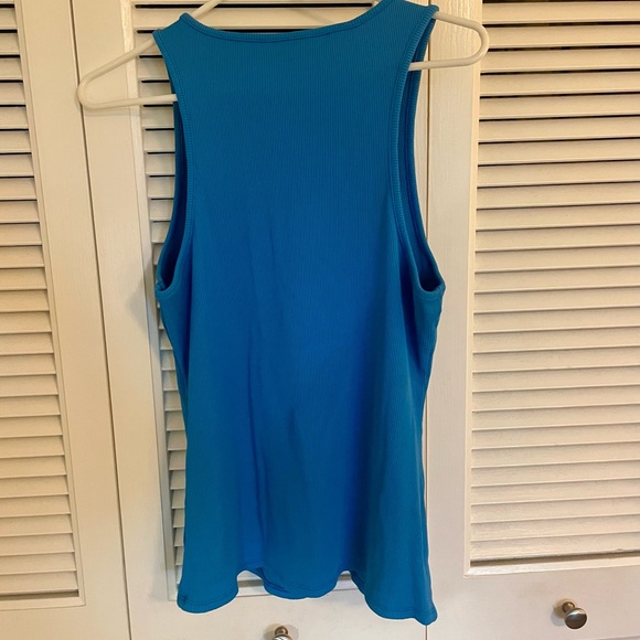 WHBM® FORME Rib Tank - Picture 2 of 3